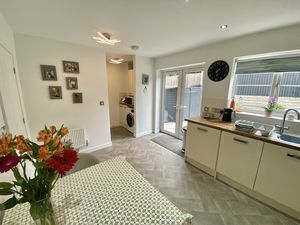 Dining Kitchen- click for photo gallery